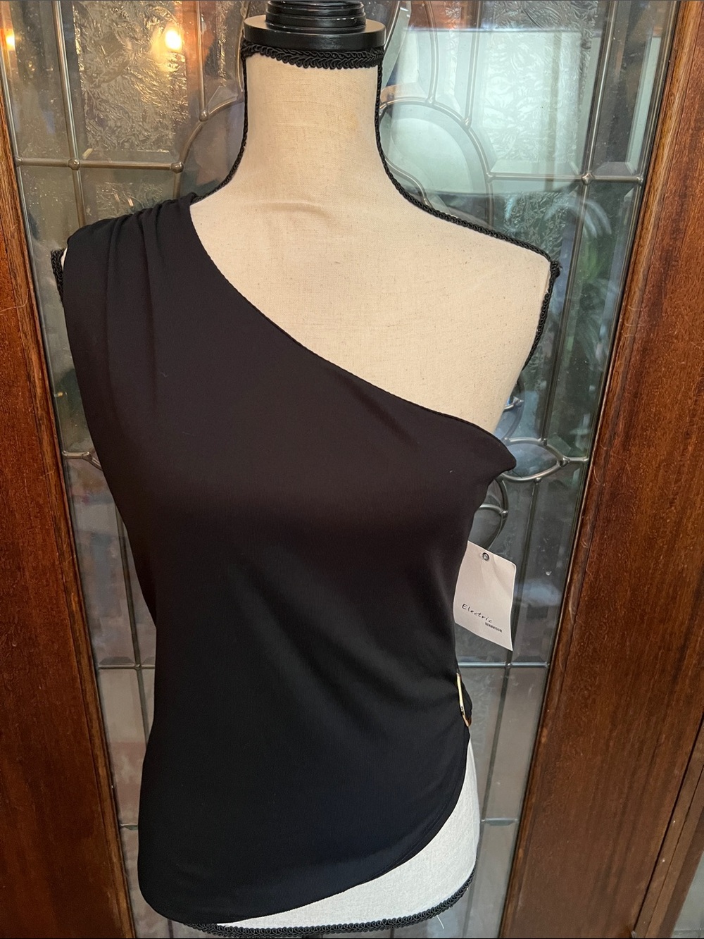 One-Shoulder Black Women’s Top